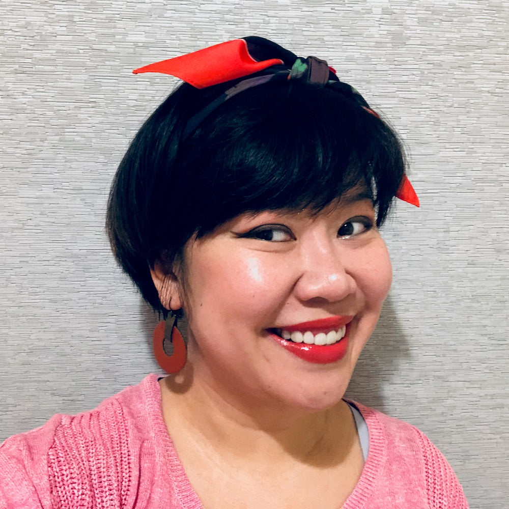 Scarf style 101: Sweet bunny ears hairband for short hairstyle